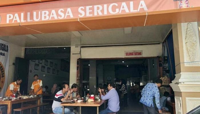 Restoran Yang Menyajikan Pallubasa Serigala Terbaik Di Makassar