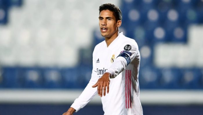 Raphael Varane perbandingan dengan bek tengah terbaik lainnya