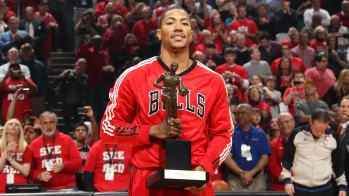 Derrick Rose, MVP Termuda itu Akhirnya Pamit dari NBA