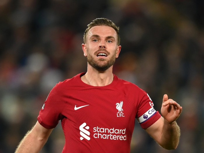 Jordan Henderson Ngamuk-Ngamuk: Damprat Rekan Setim