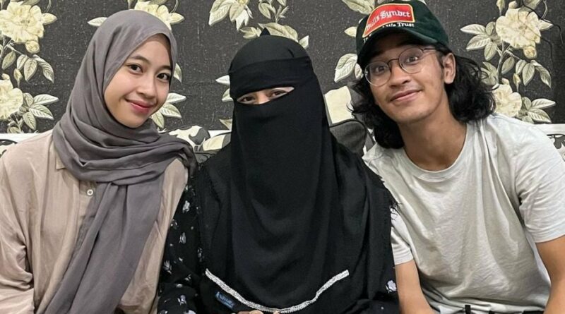 Foto Tak Senonoh Mirip Abidzar Trending Di X, Umi Pipik Unggah Kutipan Soal Fitnah