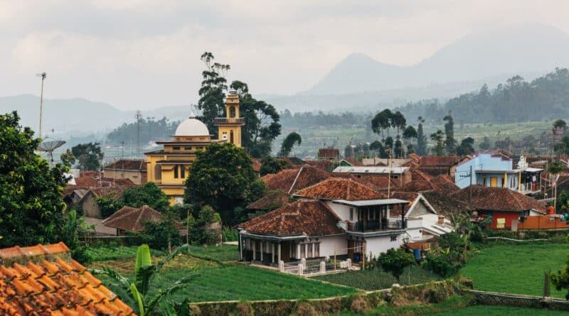 Tren Politik di Jawa Barat: Dinamika dan Tantangan