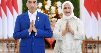 Joko Widodo dan Iriana Tiba di Solo: Kunjungan Kerja dan Sambutan Hangat