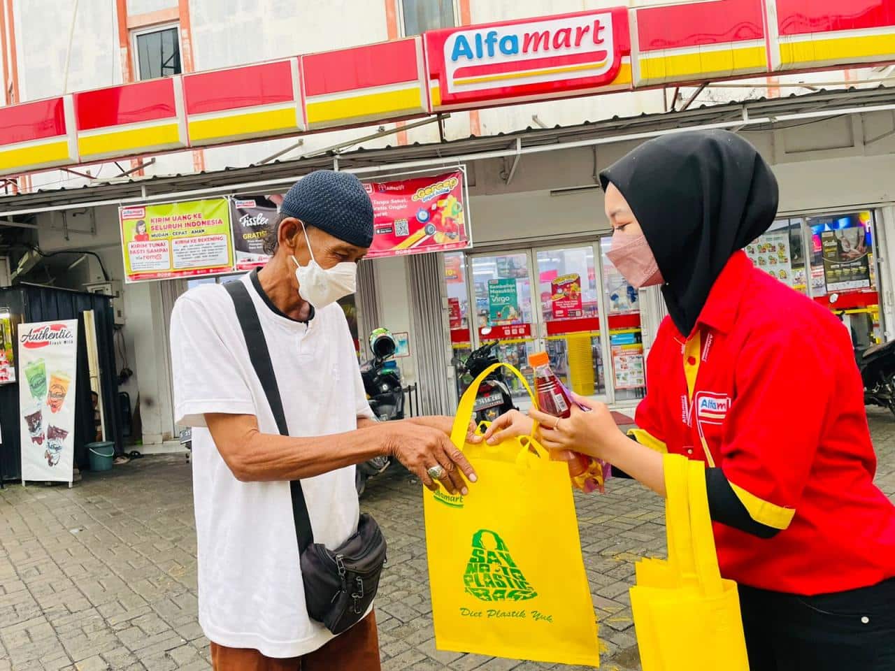 Bagaimana cara menghubungi penyelenggara PSM Alfamart 18 Oktober 2024?