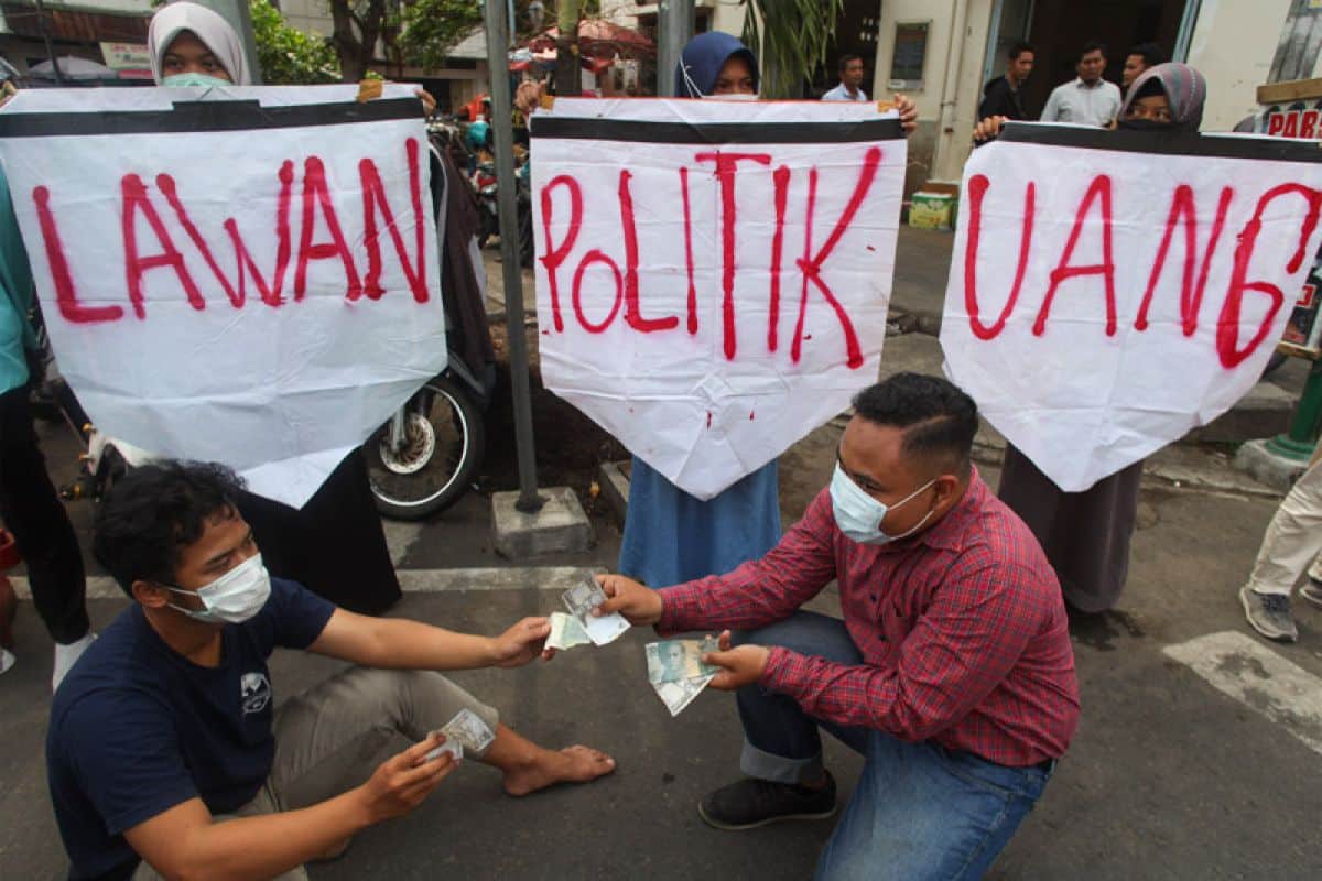 Politik Uang dan Dampaknya pada Pilkada Bandung