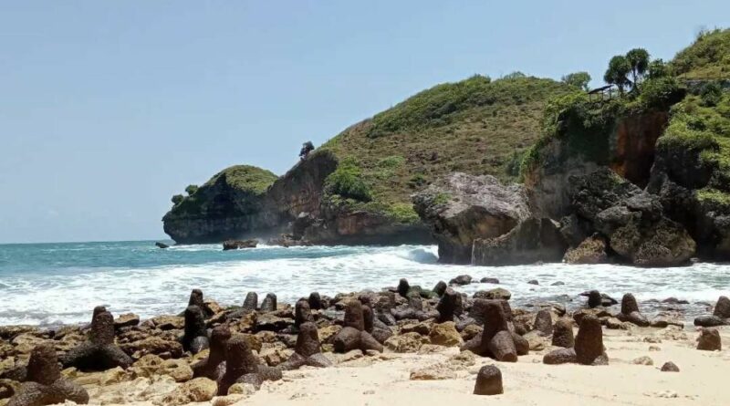 Wisata Pantai Wonogiri 2024