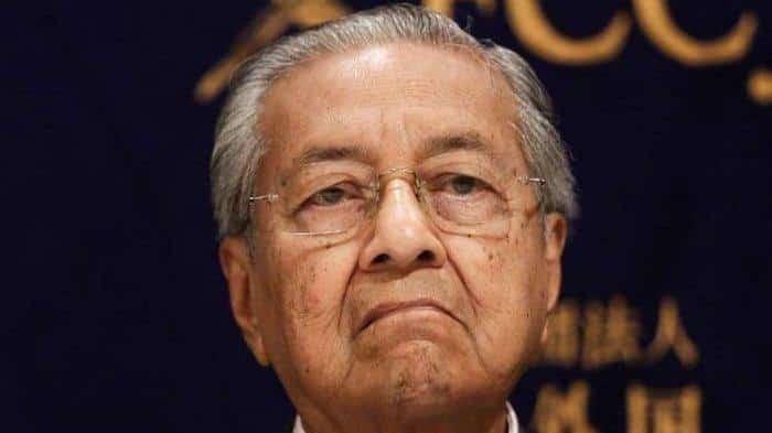 Pasang Surut Kondisi Kesehatan Mahathir Mohamad