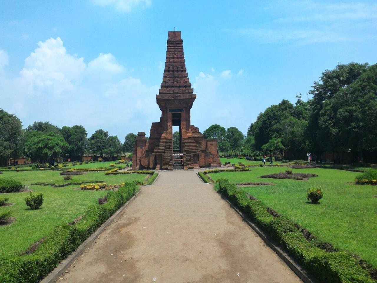 Tempat Wisata Mojokerto 2024