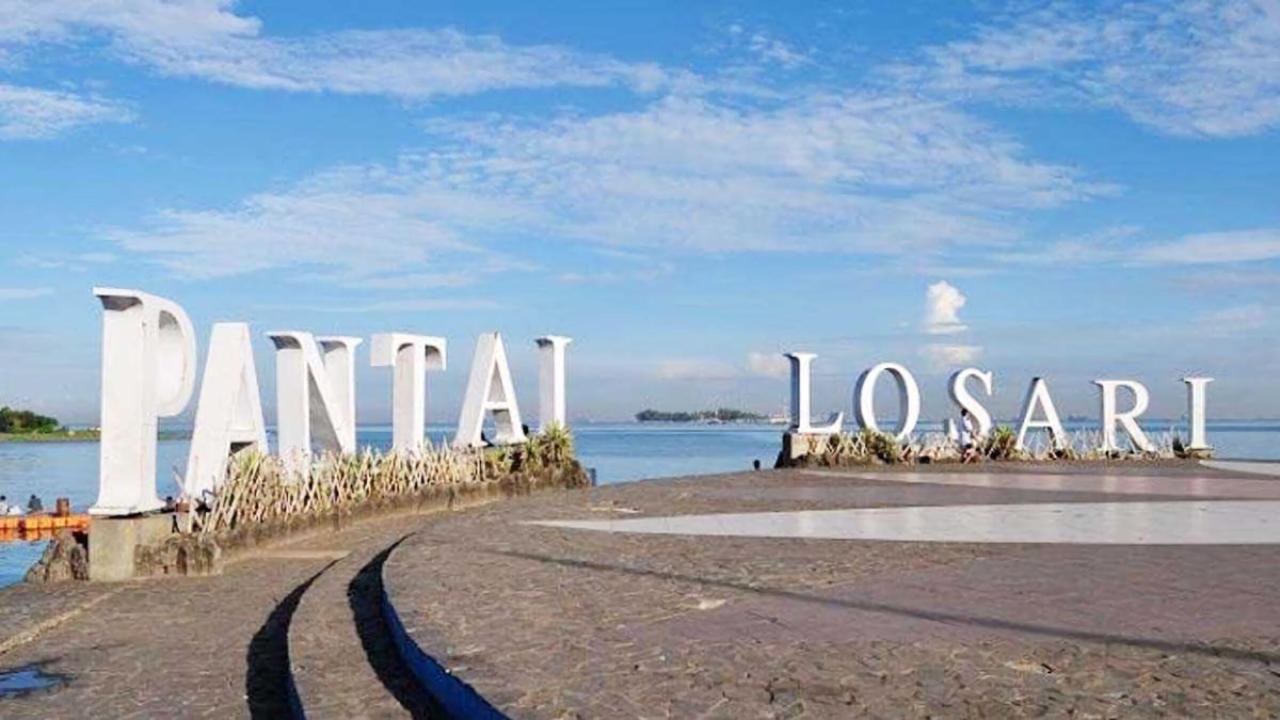 Pantai Losari Makassar 2024